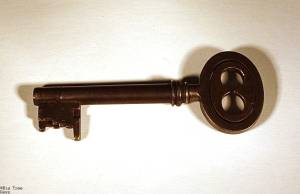 Antique Key that Swivels around Middle with Double Bow and Bit Key 12b