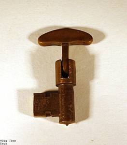 Antique Pocket Door Key Oval Swiveling Top Key 6b